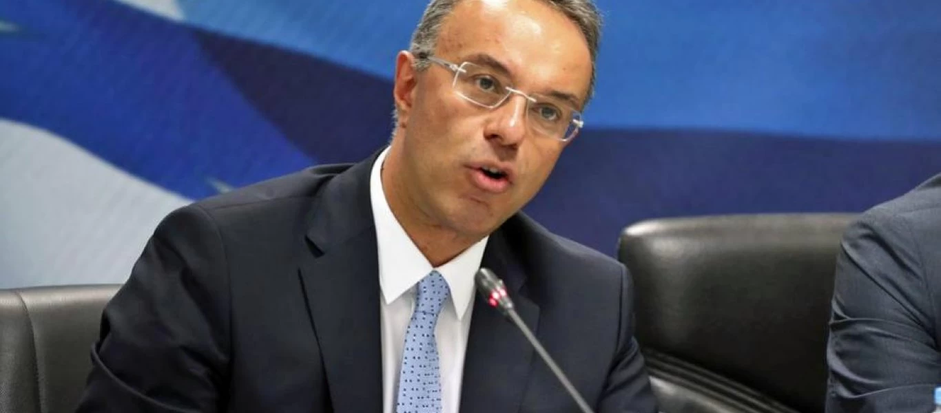 Χρ.Σταϊκούρας: «Δεν υπάρχει σκέψη για μείωση μισθών και συντάξεων»